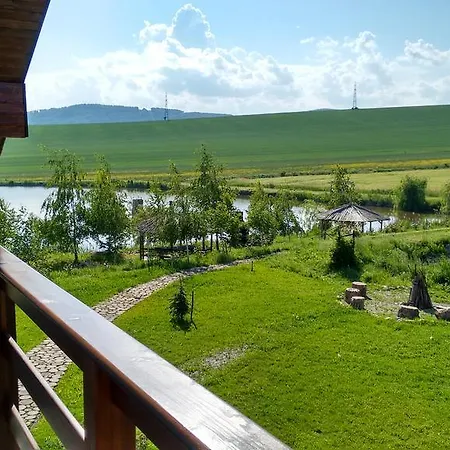 Cuibul Dintre Iazuri