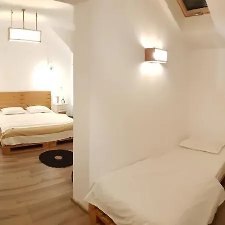 Cuibul Dintre Iazuri * Piatra Neamţ
